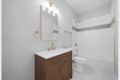 2442 W Wilson Avenue #3, Chicago, IL 60625 - Photo 14