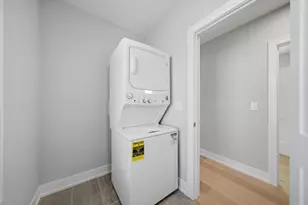 2442 W Wilson Ave, Chicago, IL 60625 - Photo 16