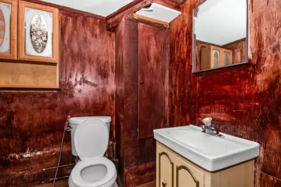 6815 N Tripp Avenue, Lincolnwood, IL 60712 - Photo 14