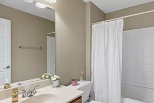 1732 Briarheath Dr, Aurora, IL 60505 - Photo 14