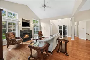 4 Shadow Creek Cir, Palos Heights, IL 60463 - Photo 8