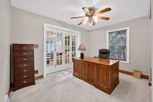 433 S Euclid Ave, Villa Park, IL 60181 - Photo 6
