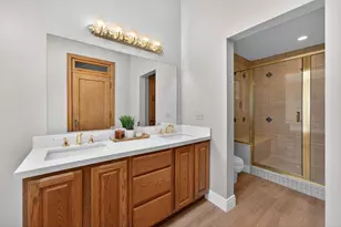433 S Euclid Ave, Villa Park, IL 60181 - Photo 18