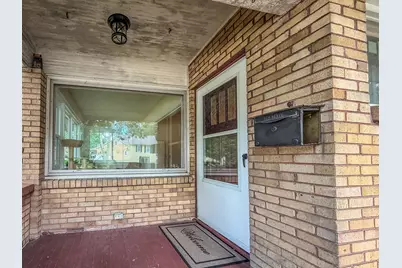 918 W Washington Street, Champaign, IL 61821 - Photo 4
