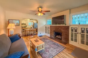 918 W Washington St, Champaign, IL 61821 - Photo 6