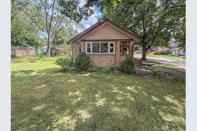 918 W Washington Street, Champaign, IL 61821 - Photo 2