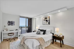 4170 N Marine Dr, Chicago, IL 60613 - Photo 14