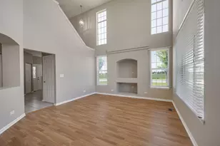 23932 McMullin Cir, Plainfield, IL 60544 - Photo 2