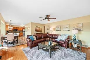 310 Wintree Ln, New Lenox, IL 60451 - Photo 8