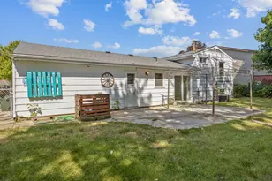 8189 Carlisle Dr, Hanover Park, IL 60133 - Photo 22