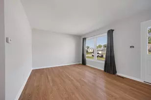 8189 Carlisle Dr, Hanover Park, IL 60133 - Photo 2