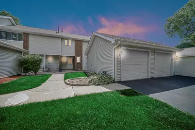 5S027 Pebble Beach Court, Naperville, IL 60563 - Photo 2