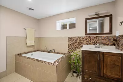 740 N Michigan Street, Elmhurst, IL 60126 - Photo 20