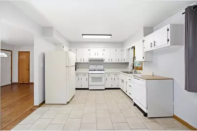 1109 Wicker Street, Woodstock, IL 60098 - Photo 2