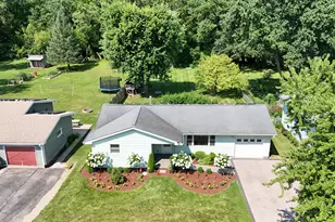 1109 Wicker St, Woodstock, IL 60098 - Photo 26
