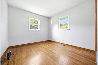 1109 Wicker Street, Woodstock, IL 60098 - Photo 8
