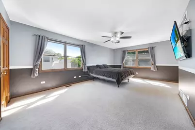 565 Liberty Avenue, South Elgin, IL 60177 - Photo 12