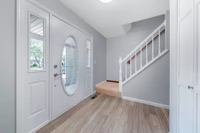 565 Liberty Avenue, South Elgin, IL 60177 - Photo 2