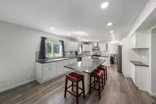 565 Liberty Ave, South Elgin, IL 60177 - Photo 8