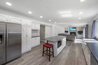 565 Liberty Avenue, South Elgin, IL 60177 - Photo 6