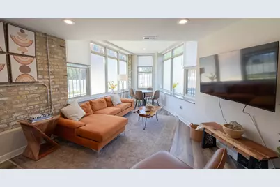 2048 W Touhy Avenue #1, Chicago, IL 60645 - Photo 6
