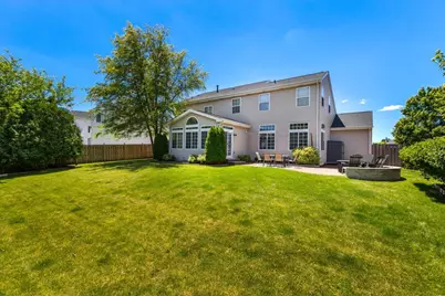 804 S Sparkle Court, Oswego, IL 60543 - Photo 2