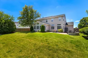 804 S Sparkle Ct, Oswego, IL 60543 - Photo 2