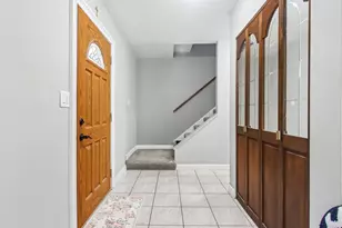 1025 Longford Dr, Westmont, IL 60559 - Photo 6