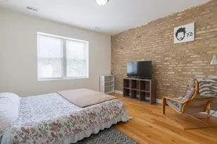 3354 W Wilson Ave, Chicago, IL 60625 - Photo 8