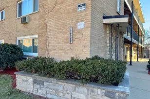 6947 S Jeffery Blvd, Chicago, IL 60649 - Photo 1