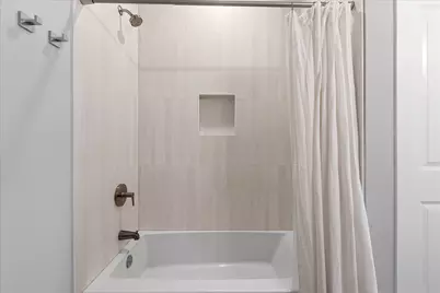 319 S Glendale Avenue #303, Barrington, IL 60010 - Photo 22