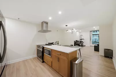 680 N Lake Shore Drive #913, Chicago, IL 60611 - Photo 4