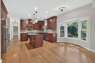 1315 Hawkins Ct, Saint Charles, IL 60174 - Photo 14