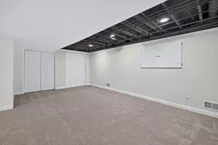 1315 Hawkins Ct, Saint Charles, IL 60174 - Photo 54