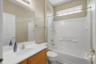 453 N Keswick Ct, Round Lake, IL 60073 - Photo 30
