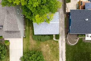 1332 N Main St, Naperville, IL 60563 - Photo 28