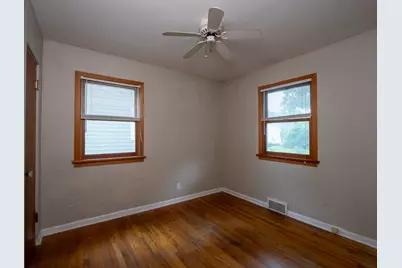 1332 N Main Street, Naperville, IL 60563 - Photo 10