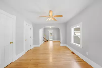 317 E Dearborn Street, Plano, IL 60545 - Photo 6