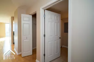 1640 Maple Ave, Evanston, IL 60201 - Photo 8