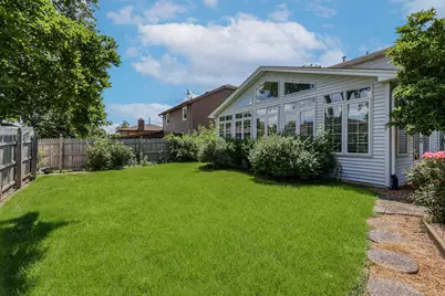 403 Sara Avenue, Lemont, IL 60439 - Photo 6