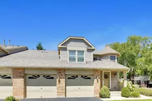 3278 N Carriageway Dr, Arlington Heights, IL 60004 - Photo 4