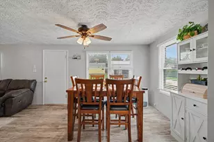 106 W South St, Elliott, IL 60933 - Photo 10