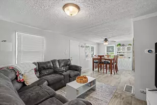 106 W South St, Elliott, IL 60933 - Photo 8