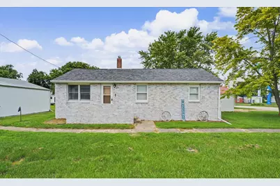 106 W South Street, Elliott, IL 60933 - Photo 32