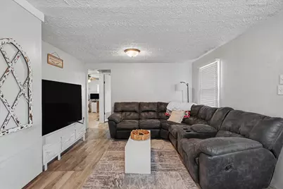 106 W South Street, Elliott, IL 60933 - Photo 6