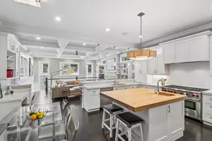 2109 W Sunnyside Ave, Chicago, IL 60625 - Photo 14