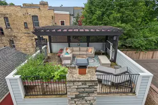 2109 W Sunnyside Ave, Chicago, IL 60625 - Photo 26