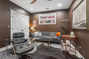 2109 W Sunnyside Ave, Chicago, IL 60625 - Photo 42