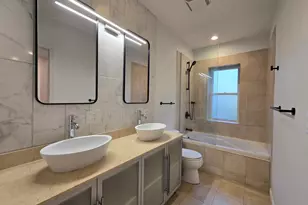 2834 N Dawson Ave, Chicago, IL 60618 - Photo 10