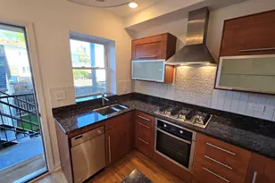 2834 N Dawson Ave, Chicago, IL 60618 - Photo 2